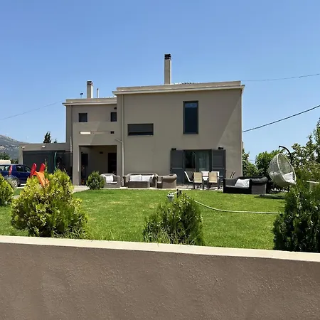 Olympos Mountain & Sea Holiday home Yimnon